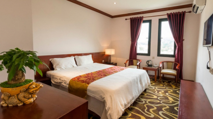 Phòng Family Suite Tại Khách Sạn Hoàng Trung Cô Tô