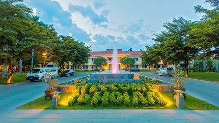 Cổng vào khách sạn