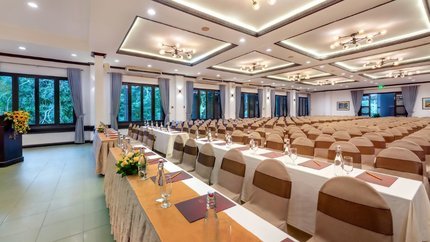 Phòng hội họp rộng lớn