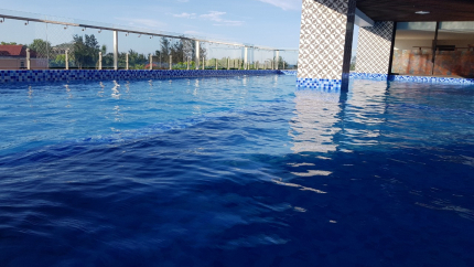 Bể bơi Khách sạn Holiday Cửa Lò