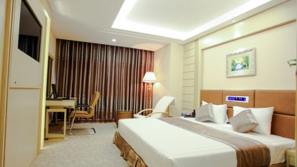 Palace Suite Khách sạn Holiday One Cần Thơ