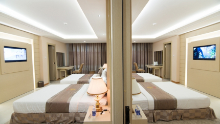 Palace Suite Khách sạn Holiday One Cần Thơ