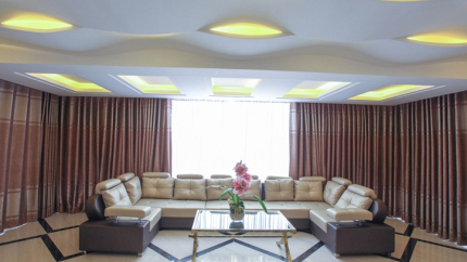 Penthouse Suite Family Khách sạn Holiday One Cần Thơ