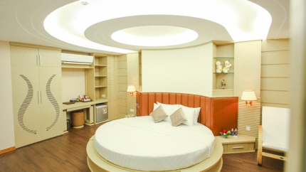 Penthouse Suite Khách sạn Holiday One Cần Thơ