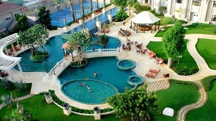 Beach Club được bày trí độc đáo