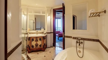 Phòng tắm sạch sẽ và thoải mái