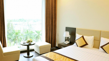 Luxury Khách sạn International Cần Thơ