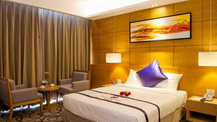 Phòng Deluxe Khách sạn Iris Cần Thơ