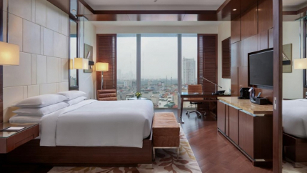 Phòng Deluxe Hướng Thành Phố Tại Hà Nội JW Marriot