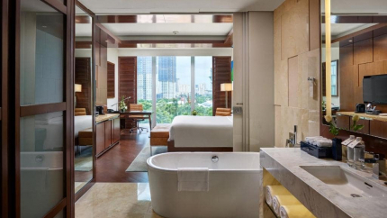 Phòng Executive Hướng Thành Phố JW Marriot Hà Nội