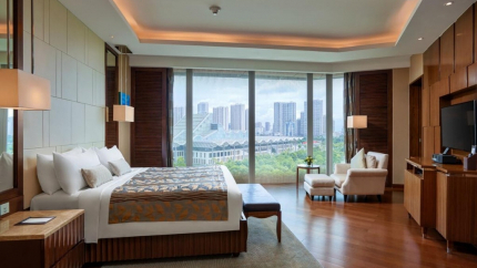 Phòng Suite Executive Hướng Thành Phố Tại JW Marriot Hà Nội Hotel