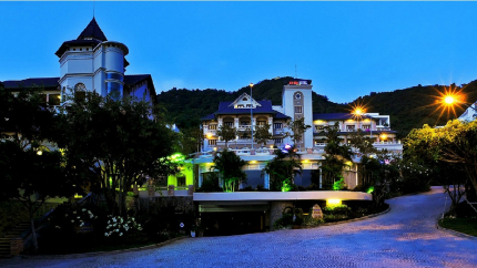 Overview Khách sạn Beachfront Vũng Tàu