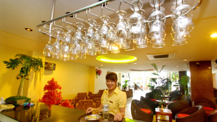 Bar /Cafe Khách Sạn Luxury Nha Trang