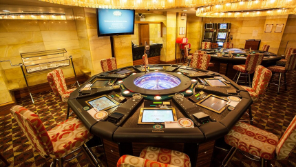 M Club khách sạn Majestic Sài Gòn