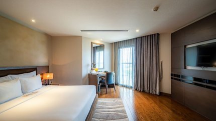 Không gian rộng, có cửa sổ