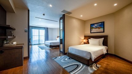 Không gian phòng rộng rãi, thoải mái cho gia đình có trẻ nhỏ