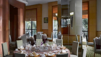 Nhà Hàng El Oriental Tại Khách Sạn Melia Hà Nội