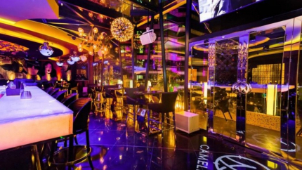 Quán Bar tại Khách Sạn Melia Hà Nội