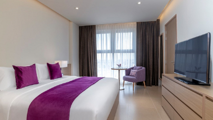 Studio Apartment King