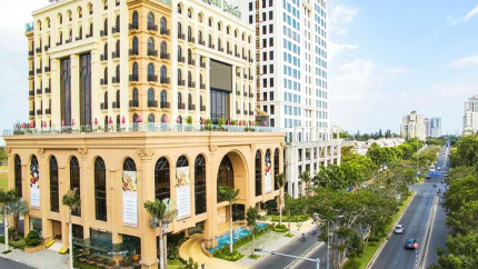 Toàn cảnh khách sạn Merperle Crystal Palace Hotel
