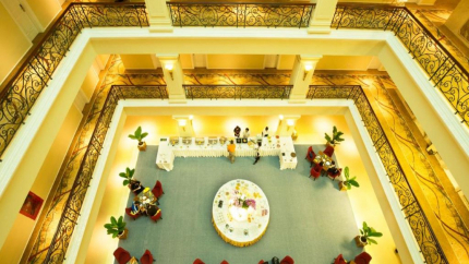 Sảnh khách sạn Khách sạn 4* Merperle Crystal khi nhìn từ trên cao