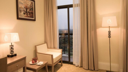 Phòng Deluxe Double/Twin Khách sạn Merperle Crystal Palace