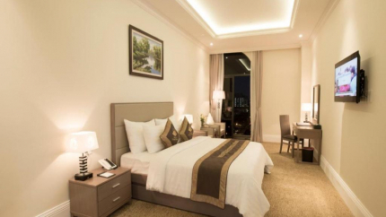 Phòng Deluxe Double Twin Merperle Crystal Palace Sài Gòn