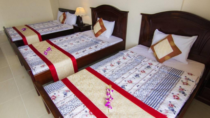 Phòng 2 giường đơn và 1 giường đôi tại khách sạn Minh Đạm Vũng Tàu 3 sao