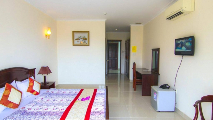 Phòng 1 giường đôi tại khách sạn Minh Đạm 3 sao