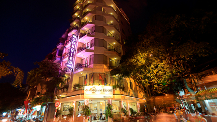 Khách Sạn về đêm