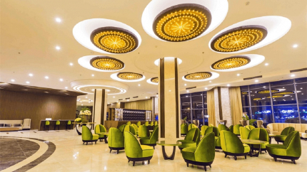 Long Thủy Café