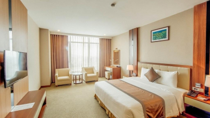 Phòng Deluxe Triple tại Mường Thanh Luxury