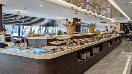 Bữa sáng buffet tại khách sạn