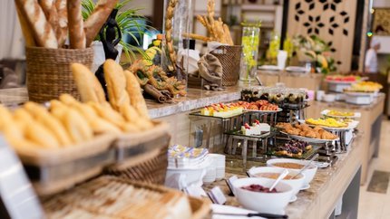 Menu đa dạng món ăn