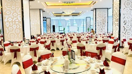 Nhà hàng Nha Phu 300 khách