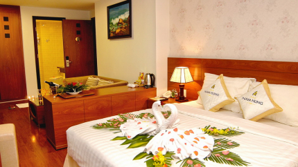 Khách sạn Nam Hùng