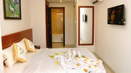 Khách sạn Nam Hùng