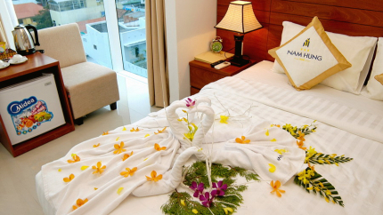 Khách sạn Nam Hùng