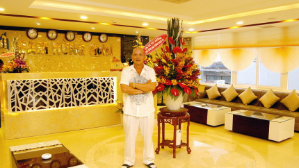 Khách sạn Nam Hùng