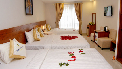 Khách sạn Nam Hùng