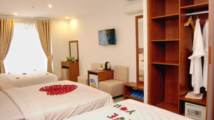 Khách sạn Nam Hùng