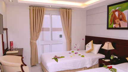 Khách sạn Nam Hùng