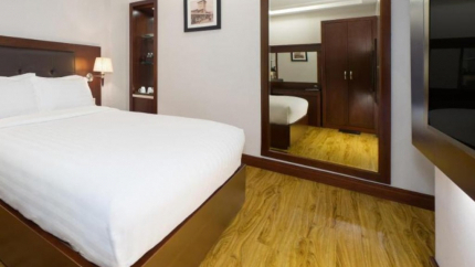 Phòng Deluxe Tại Nhật Hạ L'Opera Hotel Sài Gòn