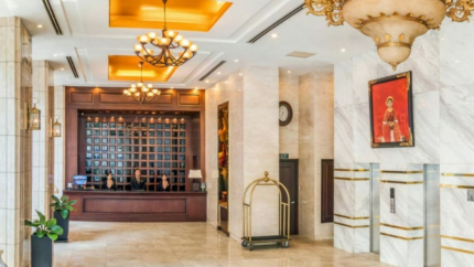 Sảnh Nhật Hạ L'Opera Hotel