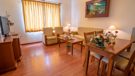 Oscar Executive Suite