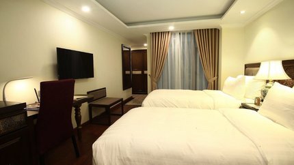 Phòng Deluxe Lake View Paris Boutique Sapa