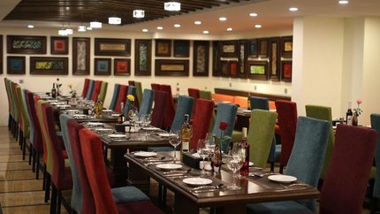 Không gian nhà hàng tại khách sạn Paris Boutique Sapa