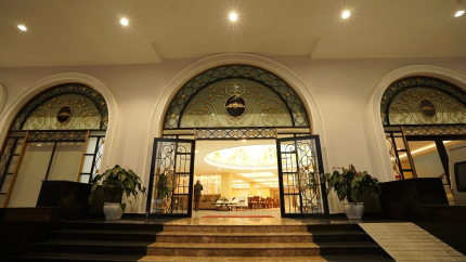 Lối vào Khách sạn Phú Hòa Đà Lạt