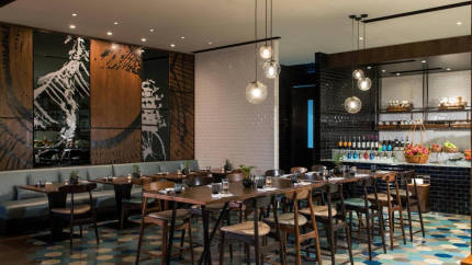 Nhà Hàng Khách sạn Renaissance Riverside Sài Gòn