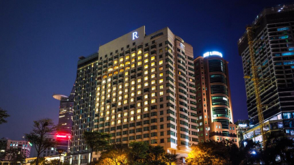 Overview Khách sạn Renaissance Riverside Sài Gòn